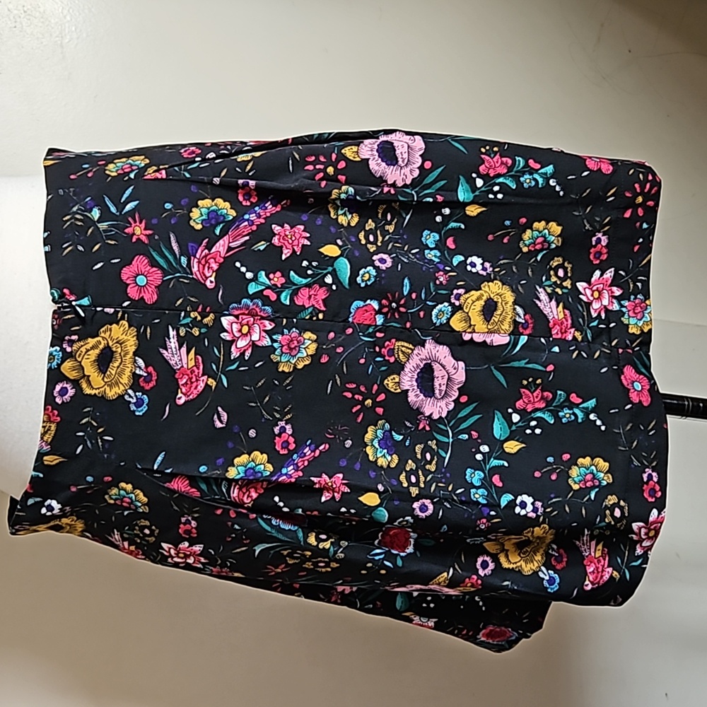 Lucca pleated black flowered mini skirt size large - Picture 5 of 10